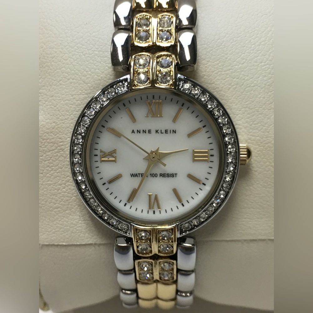 Anne Klein🔹Swarovski Crystal Watch